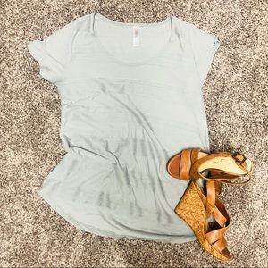 LuLaRoe Simply Comfortable Tee